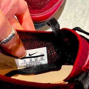 Brand new with out box, nike airmax maroon